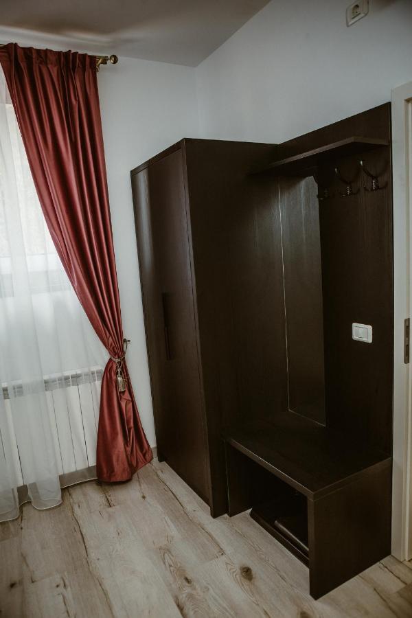 Arini White House Daire Sibiu Dış mekan fotoğraf