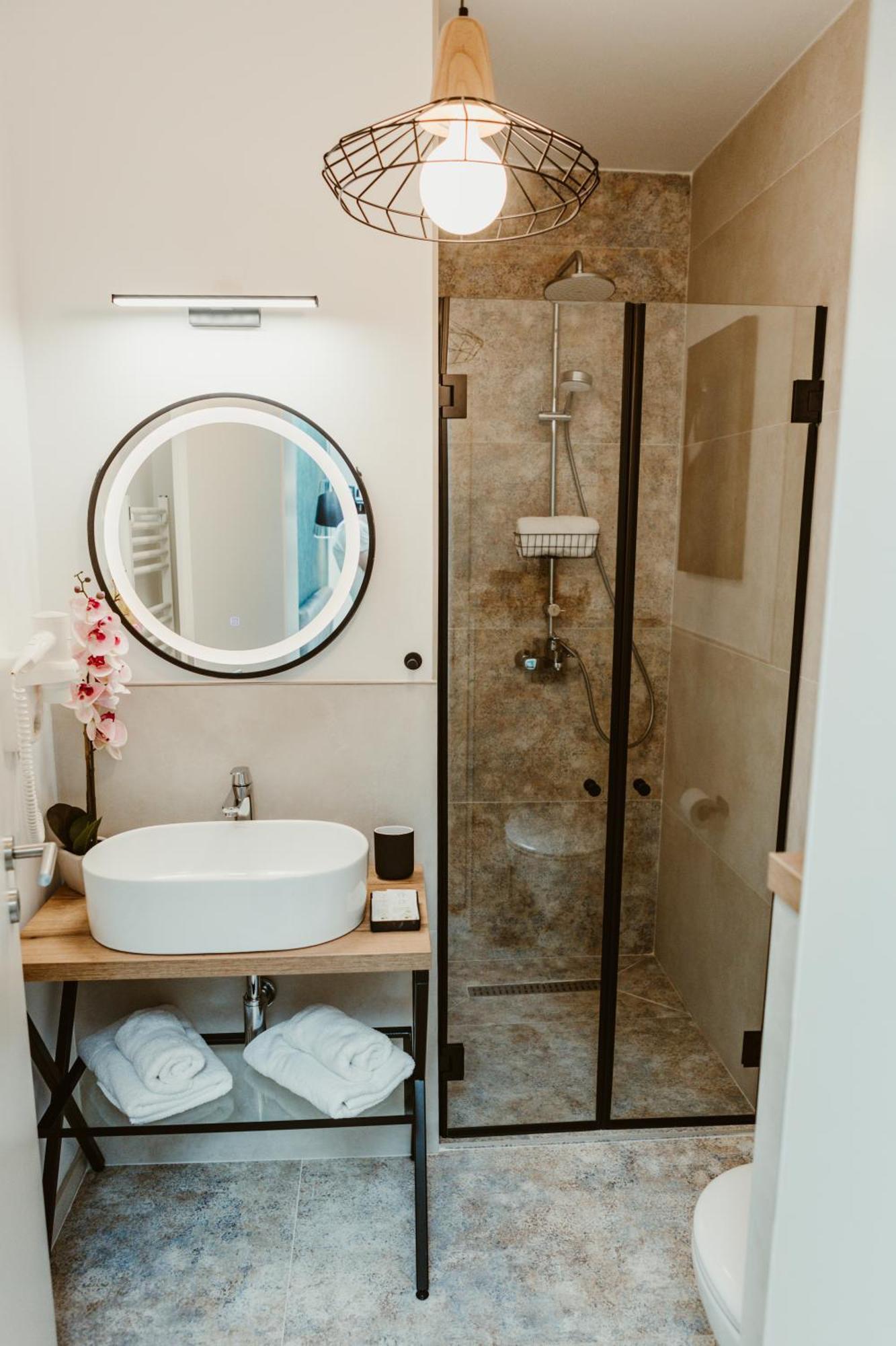 Arini White House Daire Sibiu Dış mekan fotoğraf