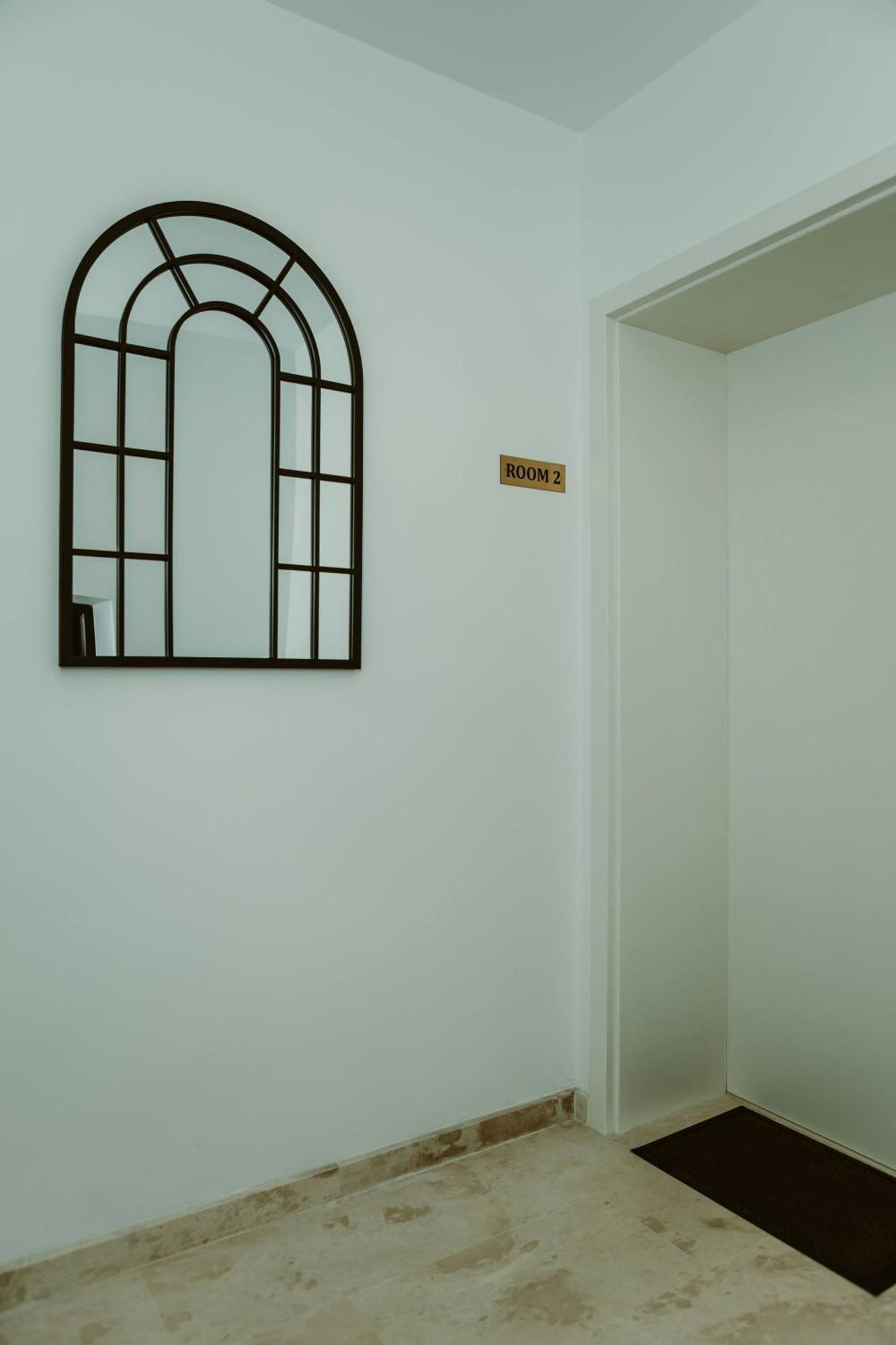 Arini White House Daire Sibiu Dış mekan fotoğraf