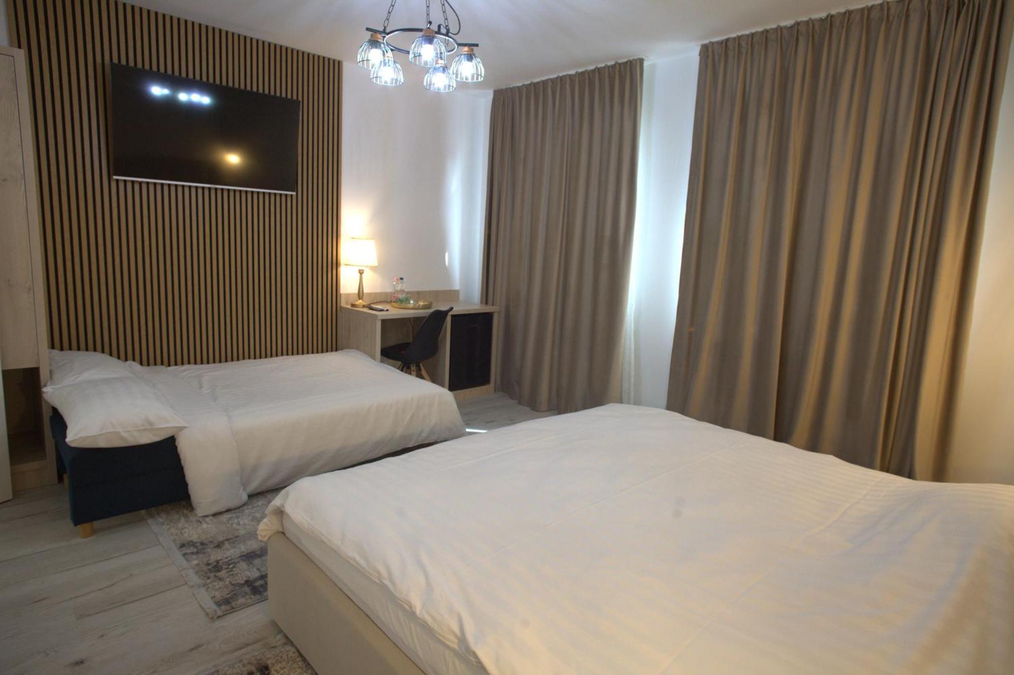 Arini White House Daire Sibiu Dış mekan fotoğraf